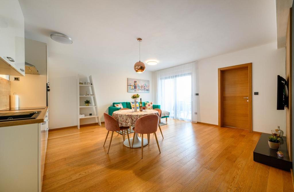 Ledunis Apartman Šibenik Kültér fotó