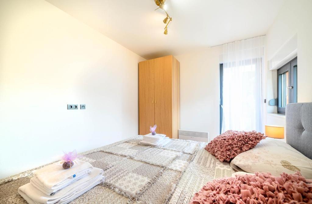 Ledunis Apartman Šibenik Kültér fotó